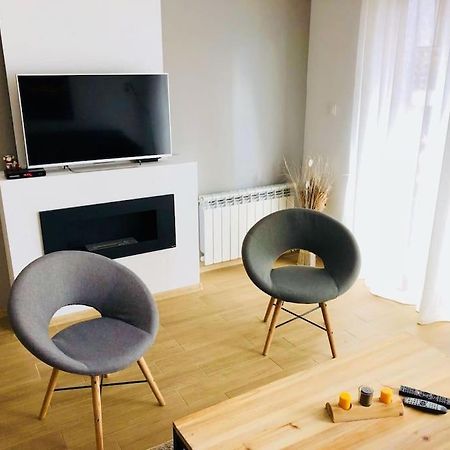 2 Bed Apartment In Bansko Resort Екстериор снимка